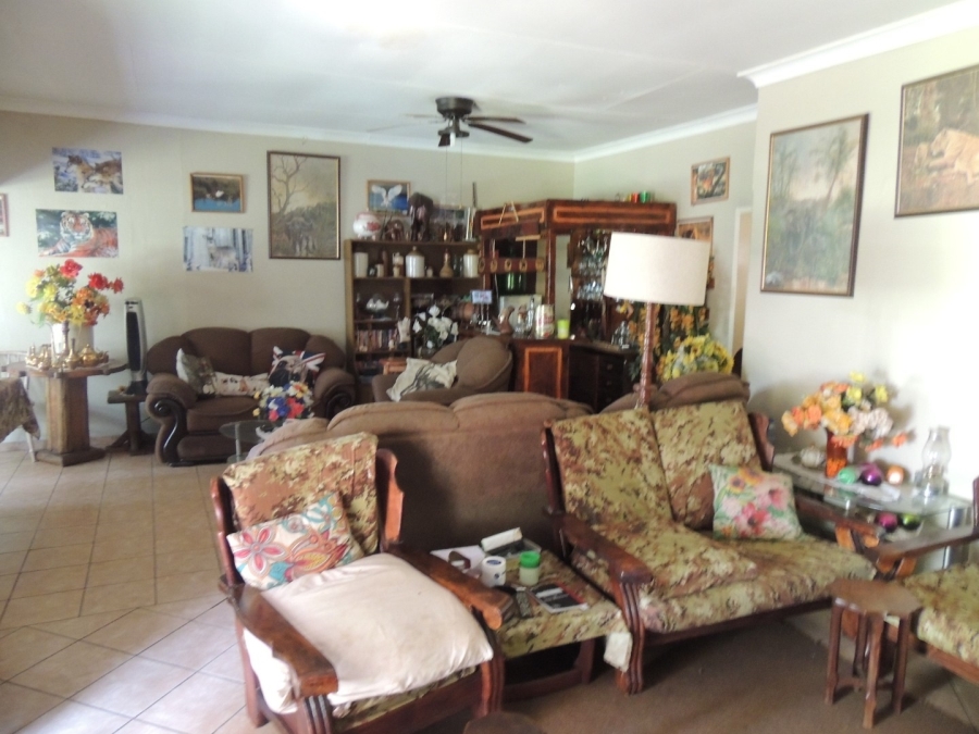 4 Bedroom Property for Sale in Oos Einde North West